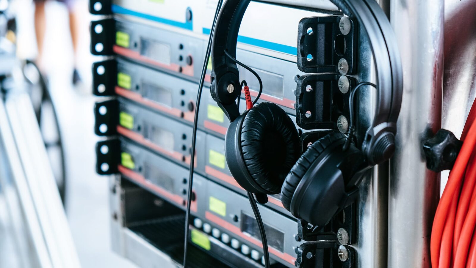 Equipment rack with crew headphones